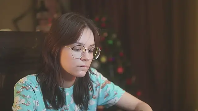 alyssa sweet online show from 12/19/25, 05:32