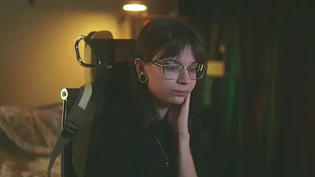 alyssa sweet online show from 10/01/25, 04:28