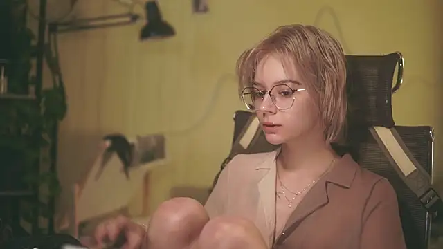alyssa sweet online show from 06/08/26, 05:52