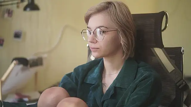 alyssa sweet online show from 05/19/26, 05:25