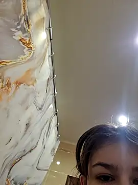 alyssa sweet online show from 12/15/25, 07:03