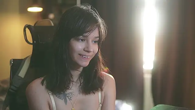 alyssa sweet online show from 09/17/25, 04:25