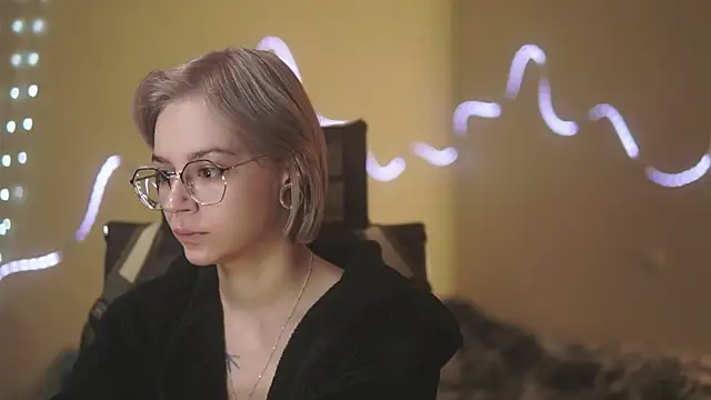 alyssa sweet online show from 04/22/26, 04:52
