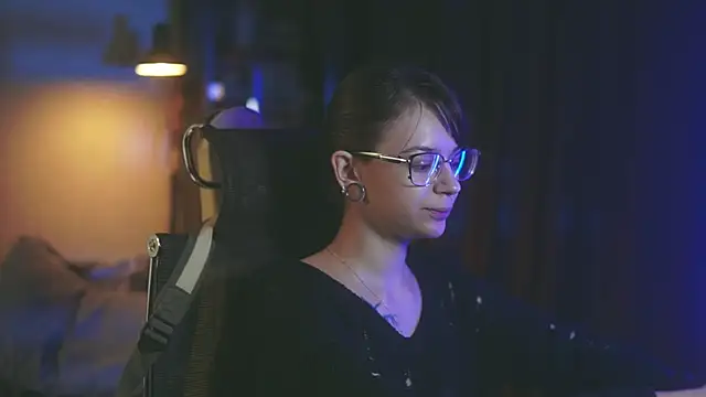 alyssa sweet online show from 09/18/25, 03:53