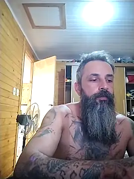 Snapshot of mitrandyr chatting on 02/26/26, 01:22 mitrandyr online show from 02/26/26, 01:22