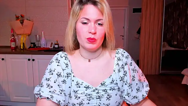 HotTiffani online show from 02/24/26, 01:01