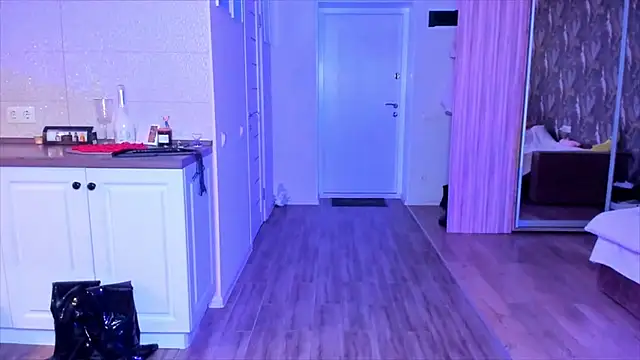 HotTiffani online show from 02/16/26, 08:46