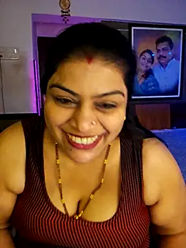 Snapshot of tarivishu23 chatting on 09/29/25, 02:34 tarivishu23 online show from 09/29/25, 02:34