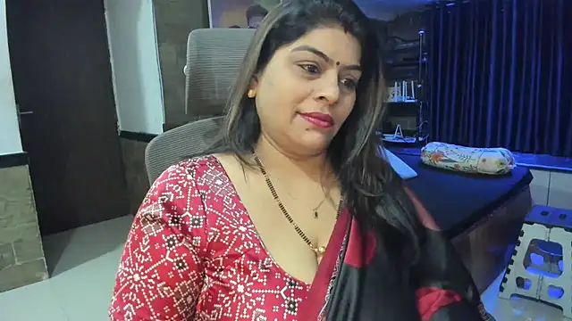 Snapshot of tarivishu23 chatting on 03/07/25, 12:48 tarivishu23 online show from 03/07/25, 12:48