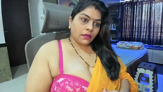 Snapshot of tarivishu23 chatting on 03/10/25, 06:16 tarivishu23 online show from 03/10/25, 06:16