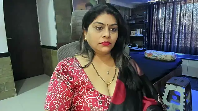 Snapshot of tarivishu23 chatting on 03/07/25, 11:51 tarivishu23 online show from 03/07/25, 11:51