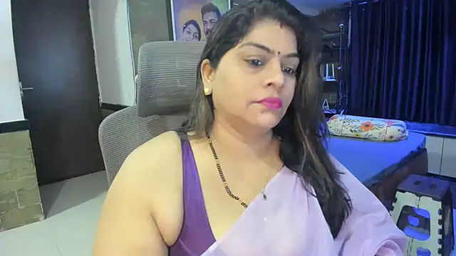 Snapshot of tarivishu23 chatting on 03/21/25, 01:02 tarivishu23 online show from 03/21/25, 01:02