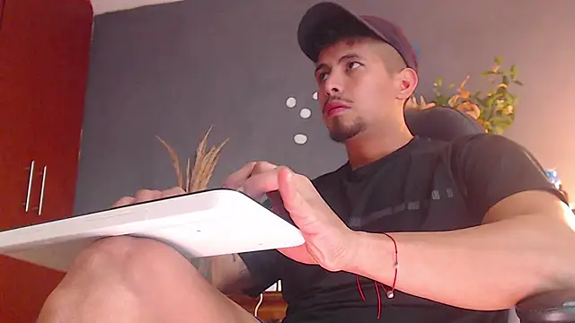 geirge teacherxx online show from 03/19/25, 11:03