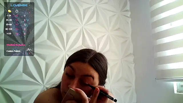 Snapshot of jerryandjessica chatting on 09/19/25, 06:12 jerryandjessica online show from 09/19/25, 06:12