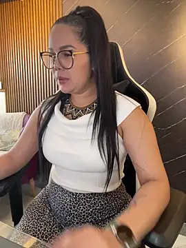 KellyBrooklyn  online show from 04/13/26, 03:27