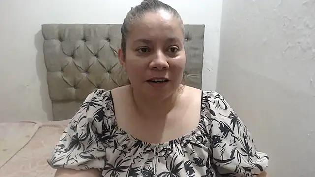 tiffany horny 1 online show from 03/01/26, 04:12