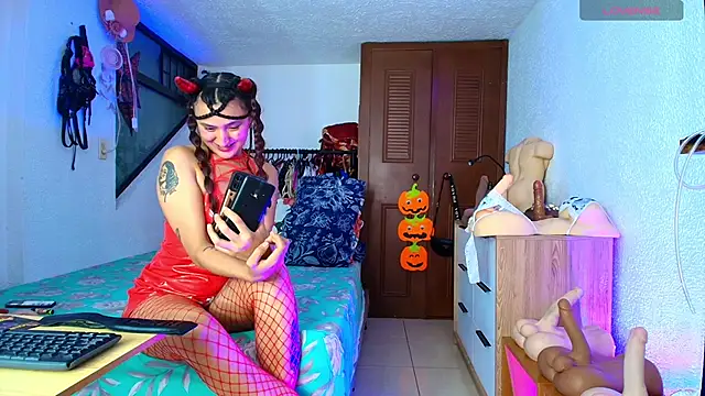 deepthroatlatina online show from 10/08/25, 03:08