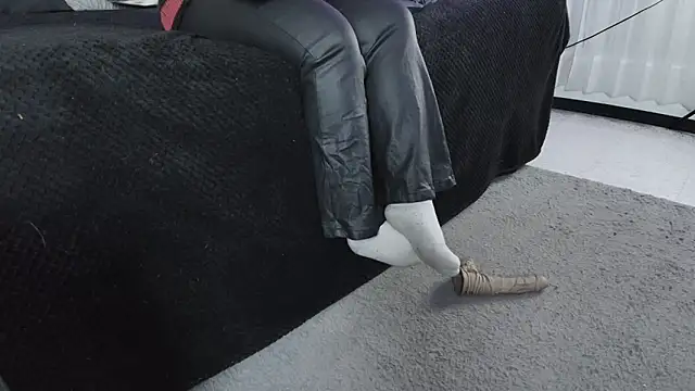  Jade 16 online show from 01/14/26, 11:47