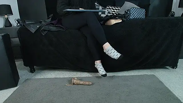  Jade 16 online show from 10/01/25, 11:47