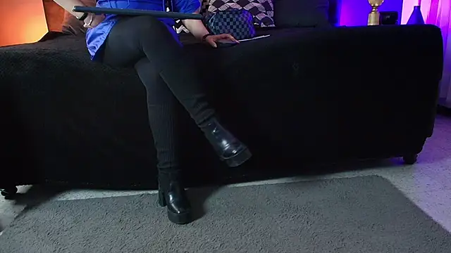  Jade 16 online show from 12/05/25, 11:53