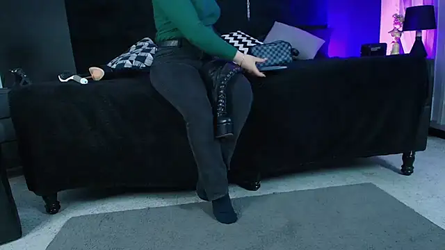  Jade 16 online show from 10/23/25, 11:42