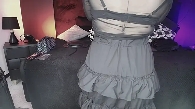  Jade 16 online show from 10/31/25, 11:51