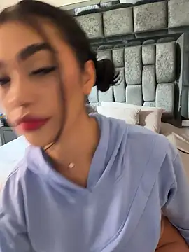 emma andrew1 online show from 01/15/26, 04:32