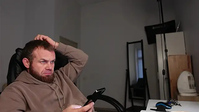 Tommy Burnz online show from 12/17/25, 01:05