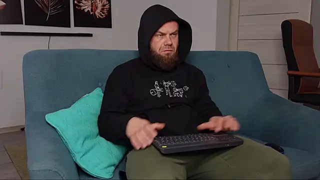 Tommy Burnz online show from 03/19/25, 04:57