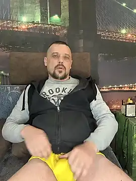 DanielOhCool online show from 03/18/25, 11:11