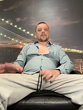 DanielOhCool online show from 02/28/25, 06:20