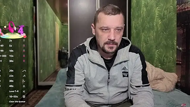 Snapshot of DanielOhCool chatting on 02/07/26, 02:47 DanielOhCool online show from 02/07/26, 02:47