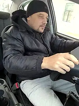 Snapshot of DanielOhCool chatting on 01/16/26, 07:56 DanielOhCool online show from 01/16/26, 07:56