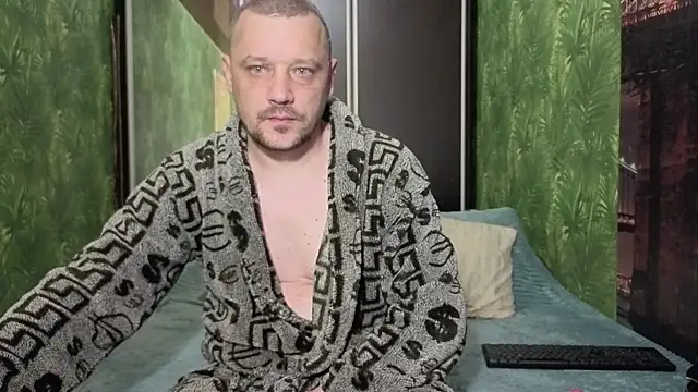 DanielOhCool online show from 05/13/26, 06:09