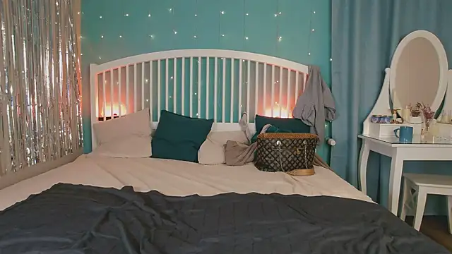 Snapshot of GingerArin chatting on 03/29/26, 11:56 GingerArin online show from 03/29/26, 11:56