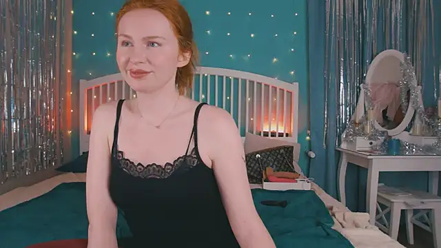 GingerArin online show from 12/17/25, 12:43