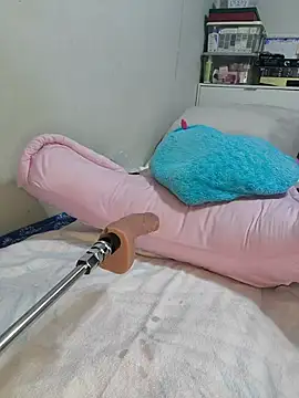 babyariane online show from 10/30/25, 12:09