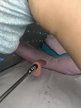 babyariane online show from 04/15/26, 06:23