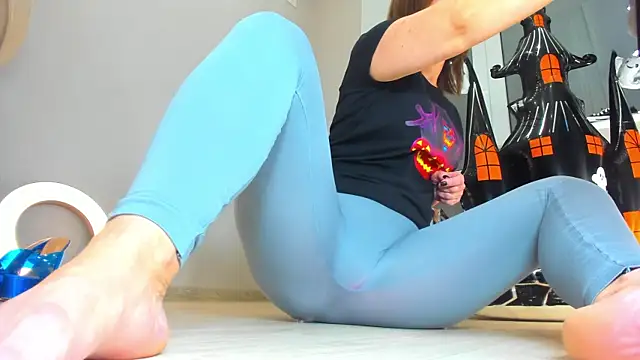 Girl Squirts online show from 10/25/25, 03:28