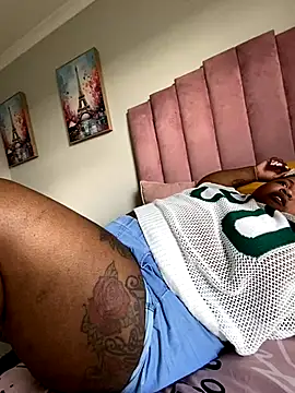 MissLola27 online show from 11/30/25, 11:22