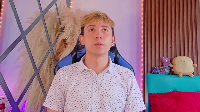 Chris Bennett online show from 02/05/26, 12:45