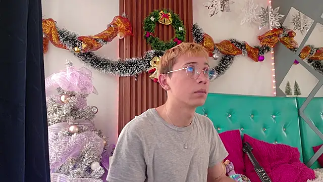 Chris Bennett online show from 11/24/25, 01:22