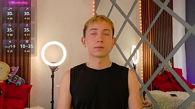 Chris Bennett online show from 11/06/25, 01:26