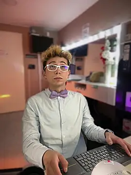 Chris Bennett online show from 02/13/26, 01:55