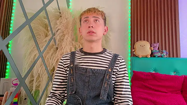 Chris Bennett online show from 01/15/26, 01:03