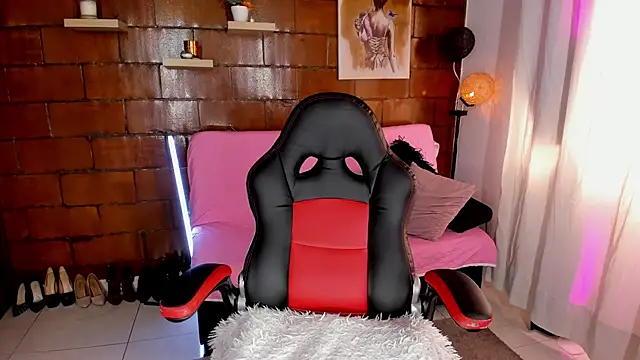 Snapshot of Gaby_Sexy_ chatting on 04/19/26, 03:02 Gaby Sexy online show from 04/19/26, 03:02