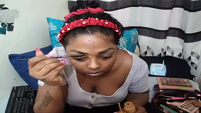 Snapshot of Indian_FireXX chatting on 01/13/26, 05:44 Indian FireXX online show from 01/13/26, 05:44