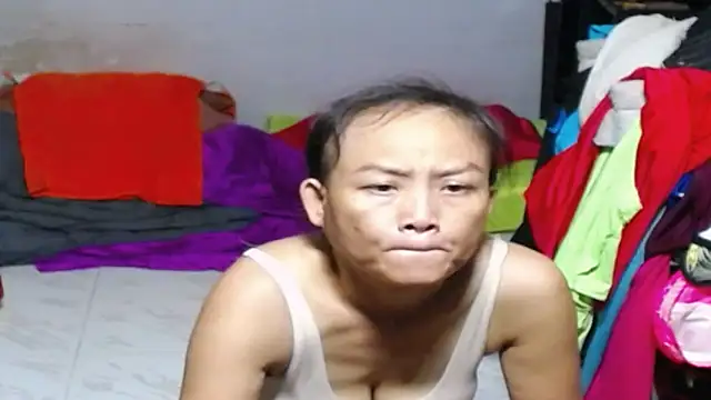 1CuteAndSexy69 online show from 10/26/25, 02:17