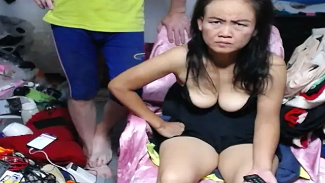 Snapshot of 1CuteAndSexy69 chatting on 01/10/26, 01:34 1CuteAndSexy69 online show from 01/10/26, 01:34