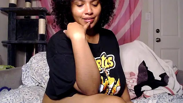 TasteeKitty online show from 10/30/25, 07:50